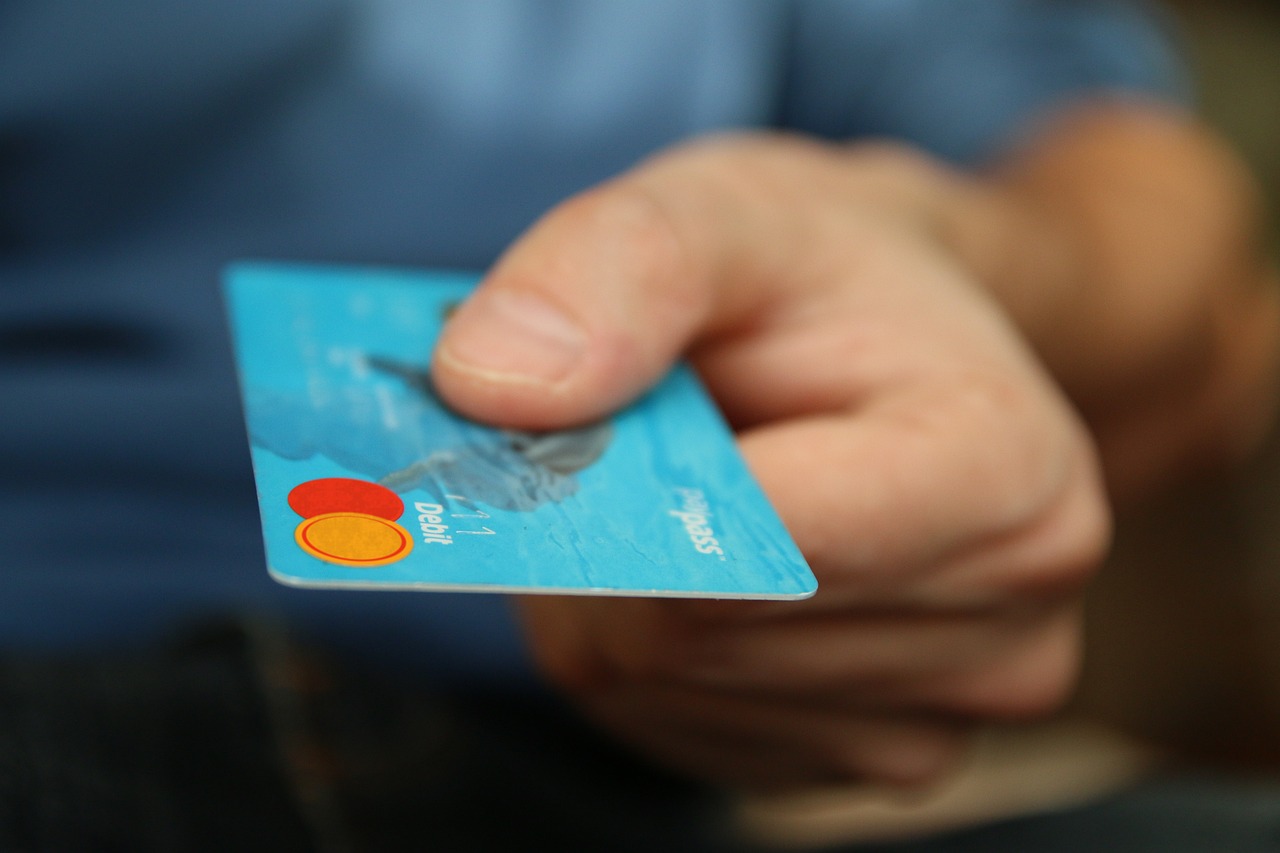 When NOT Using Credit Cards Can Hurt You